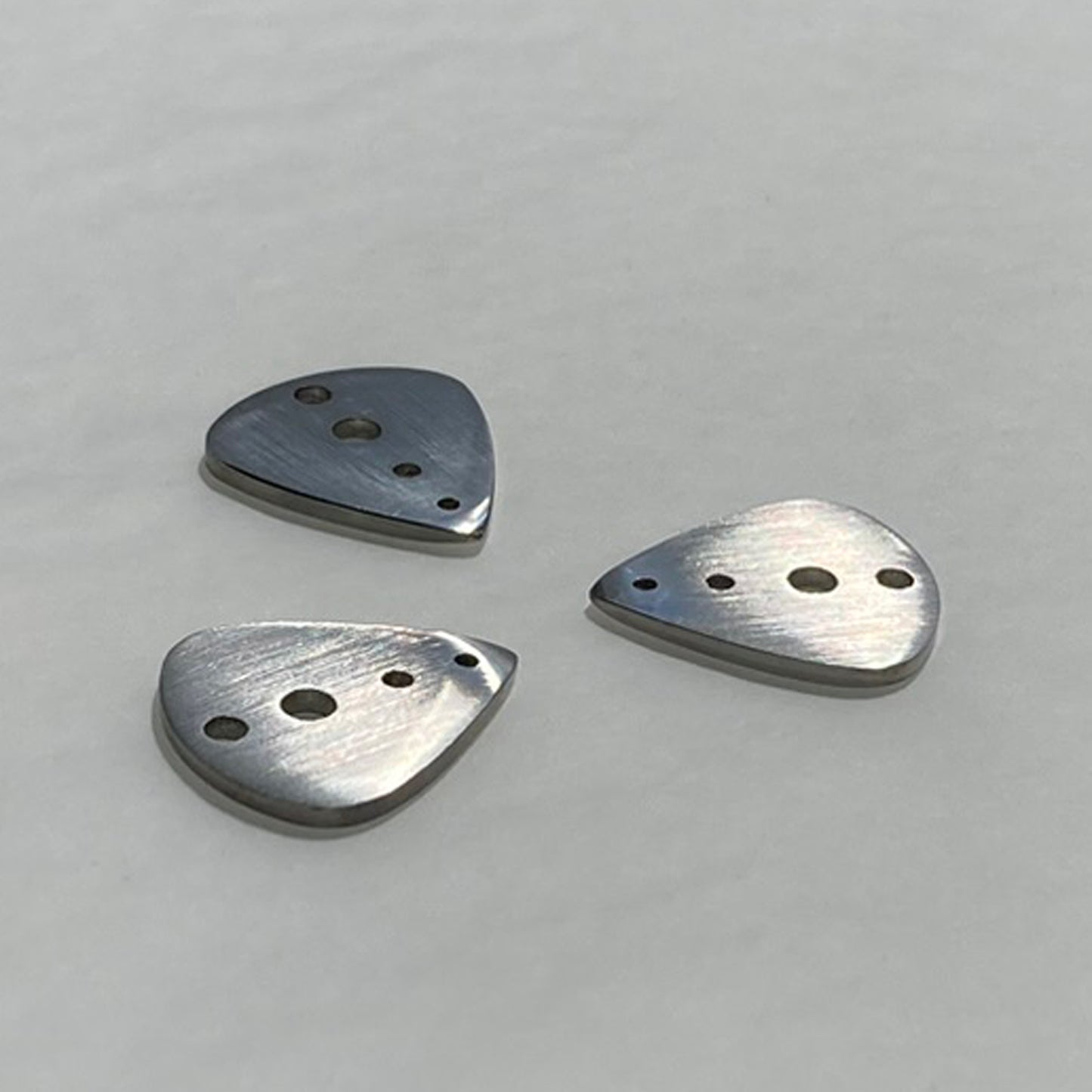 Artemisia II Plectrum